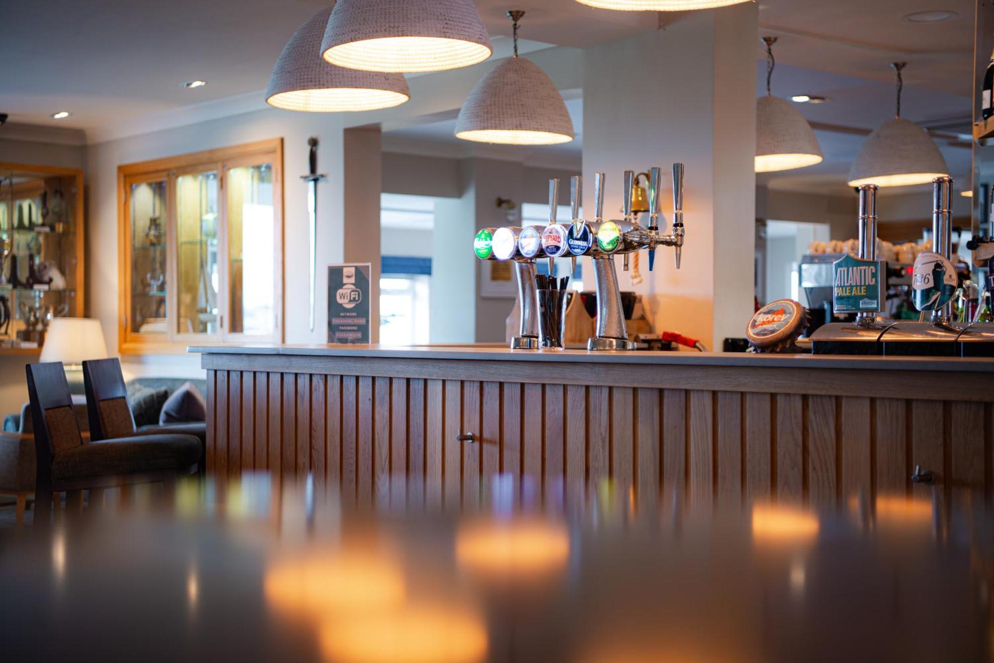 Trevose Golf And Country Club Padstow Exterior foto